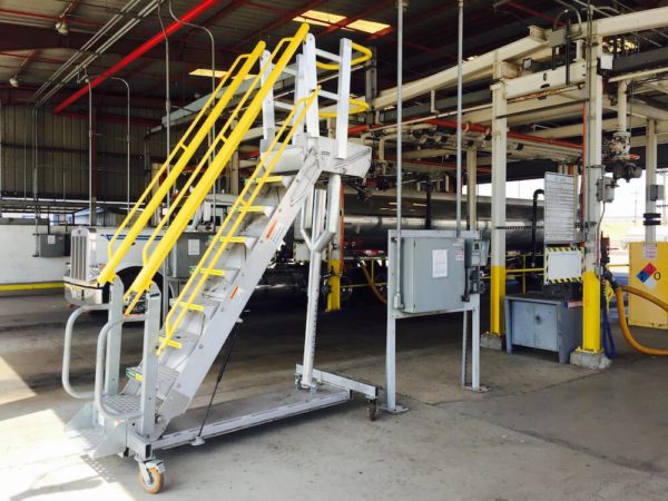 adjustable height rolling work platform 7