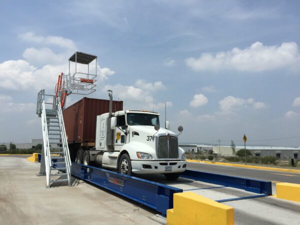 gangway with canopy