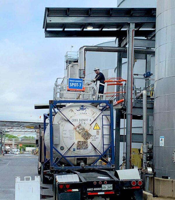 ISO-container loading gangway