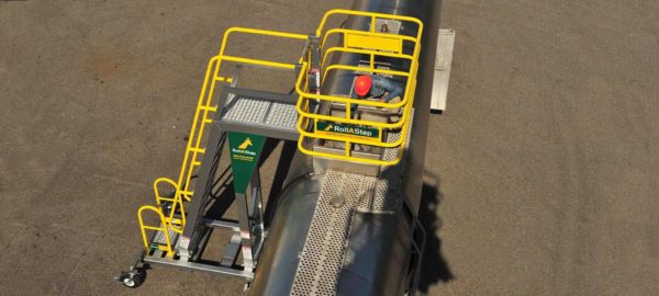 mobile staircase_overtankertruck