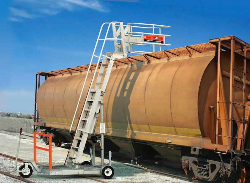 mobile access truck and railcar stair units