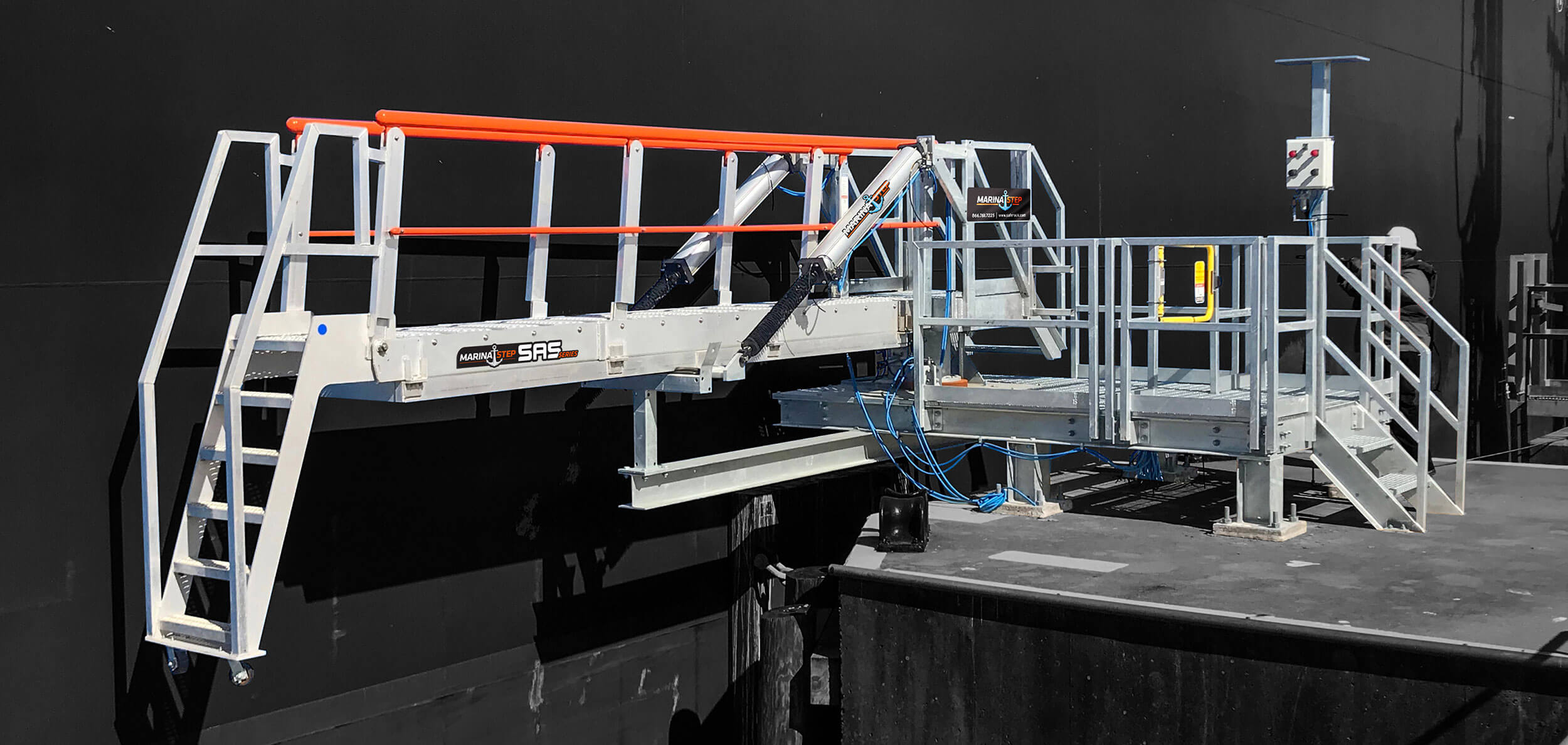SAS Marine Gangway