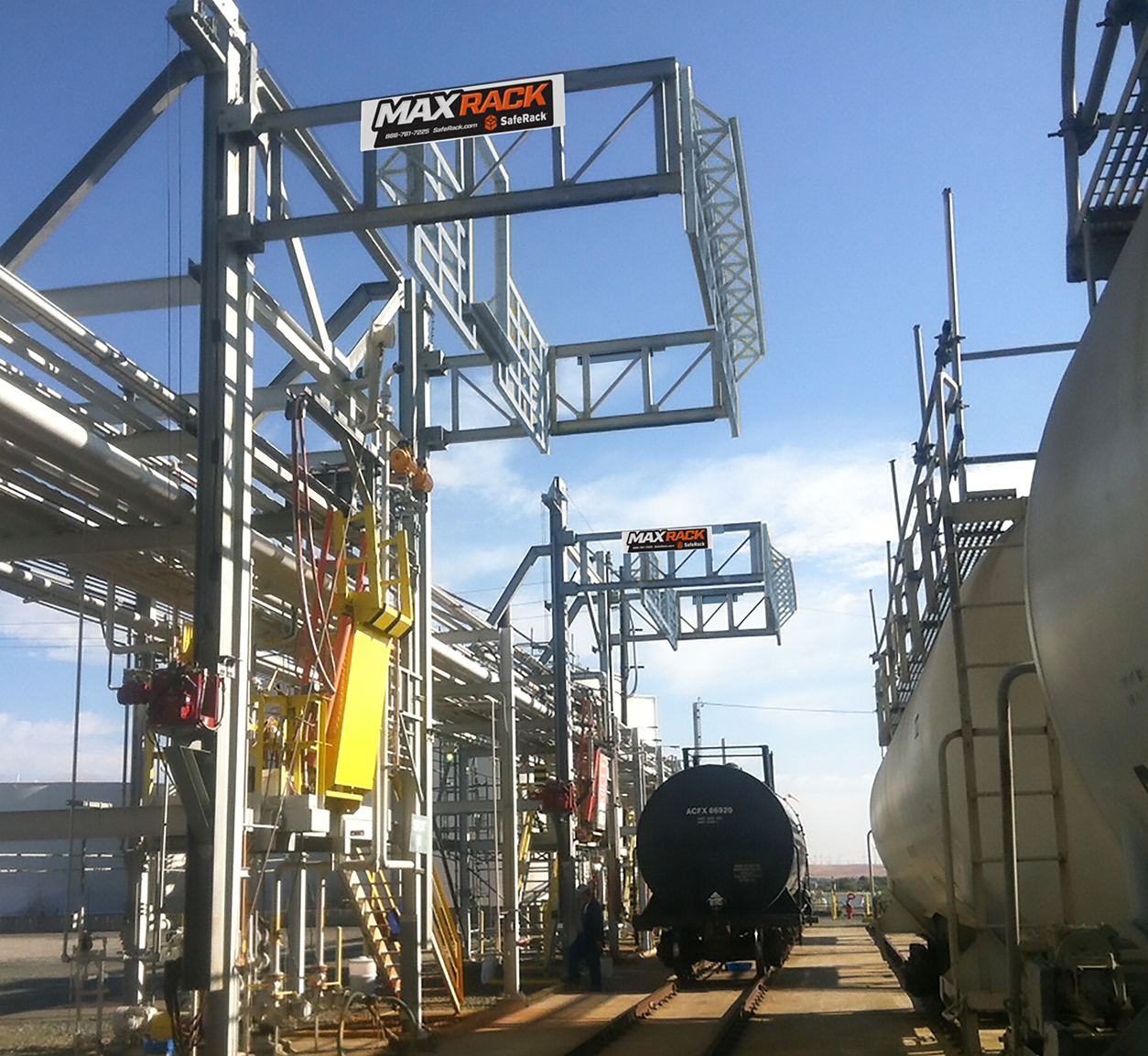 MaxRack-Elevating-Loading-Safty-Cage-Platform